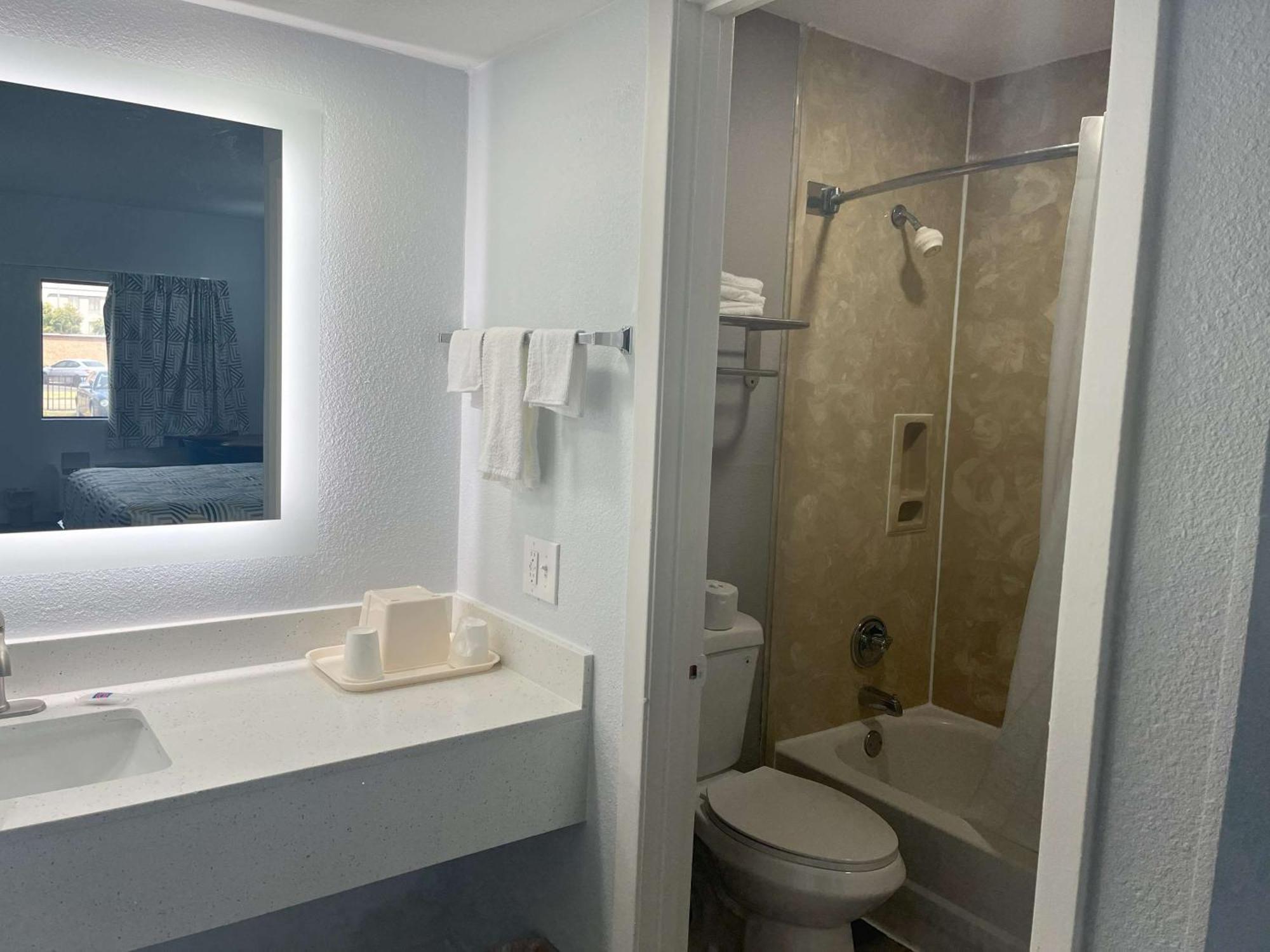 Motel 6 Cleveland, Ms - Delta State University Экстерьер фото